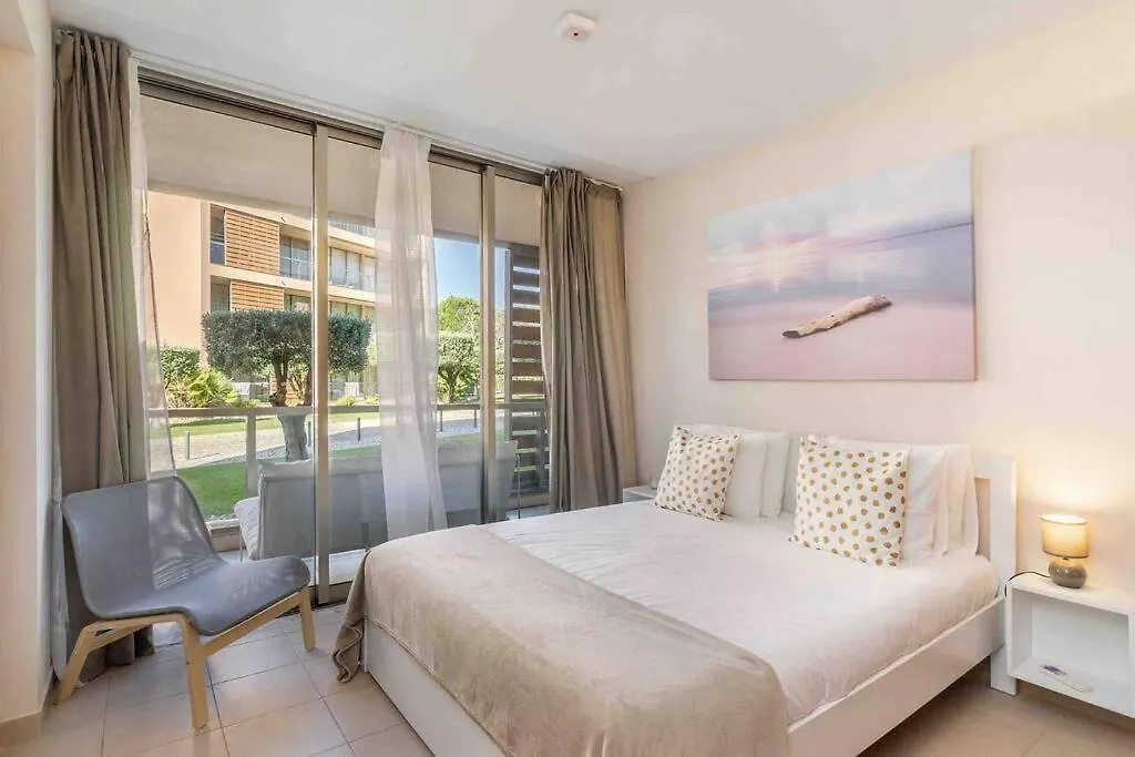 גיאה Salgados Beach House 2-Bedroom & 7 Pools