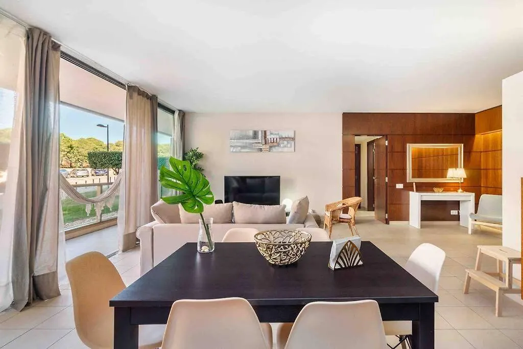 גיאה Salgados Beach House 2-Bedroom & 7 Pools דירה