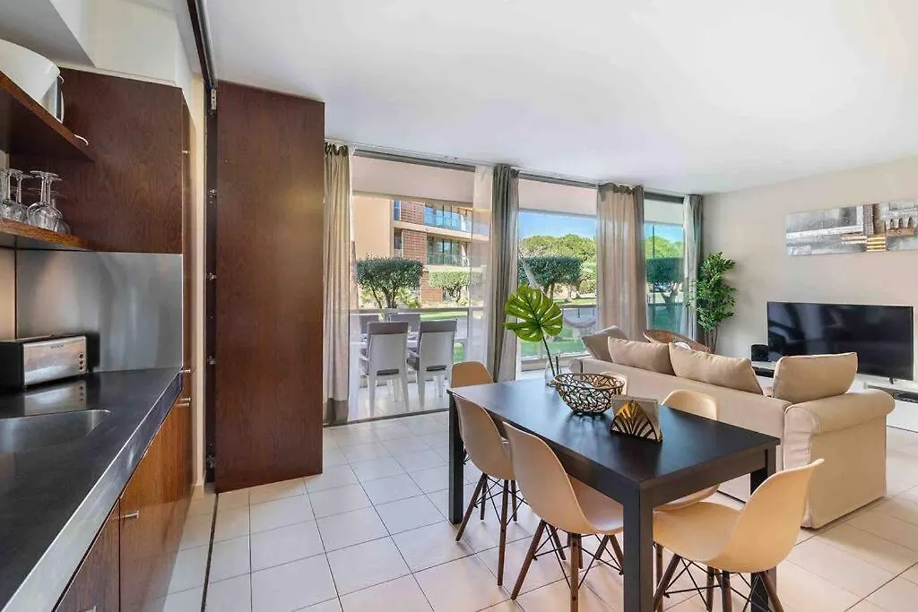 גיאה Salgados Beach House 2-Bedroom & 7 Pools דירה