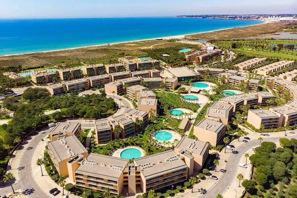 גיאה Salgados Beach House 2-Bedroom & 7 Pools 0*,  פורטוגל